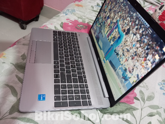 HP 250 G9 i5 12th Gen